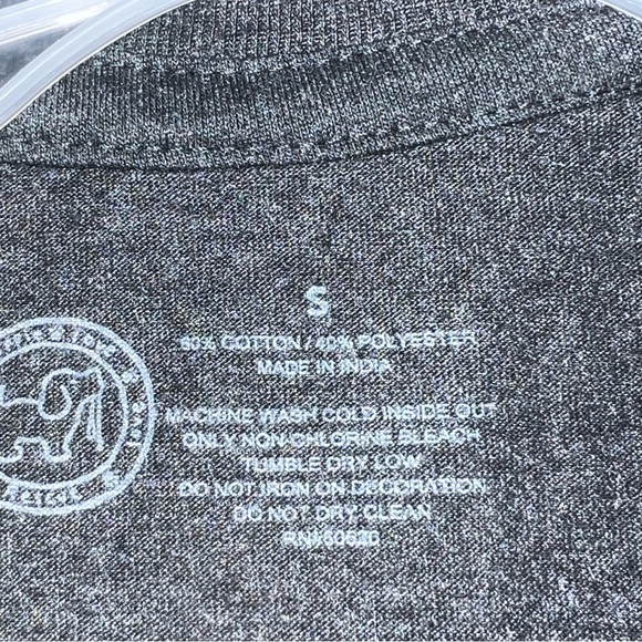 Dog shirt, size small could fit a medium 60% Cotten 40% polyester - Picture 3 of 4